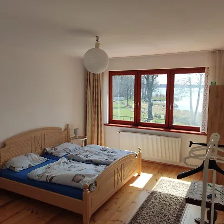 Agroturystyka Sedansk Nad Jeziorem Mazury 슈치트노