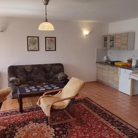Agroturystyka Sedansk Nad Jeziorem Mazury 슈치트노